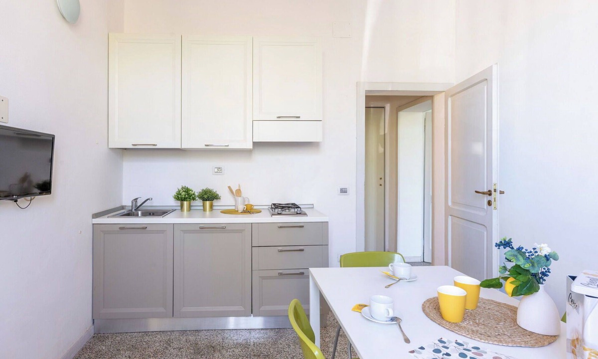 Porto Recanati Villa | Lovely apartment in villa for 6 people with A/C, WIFI, TV and balcony