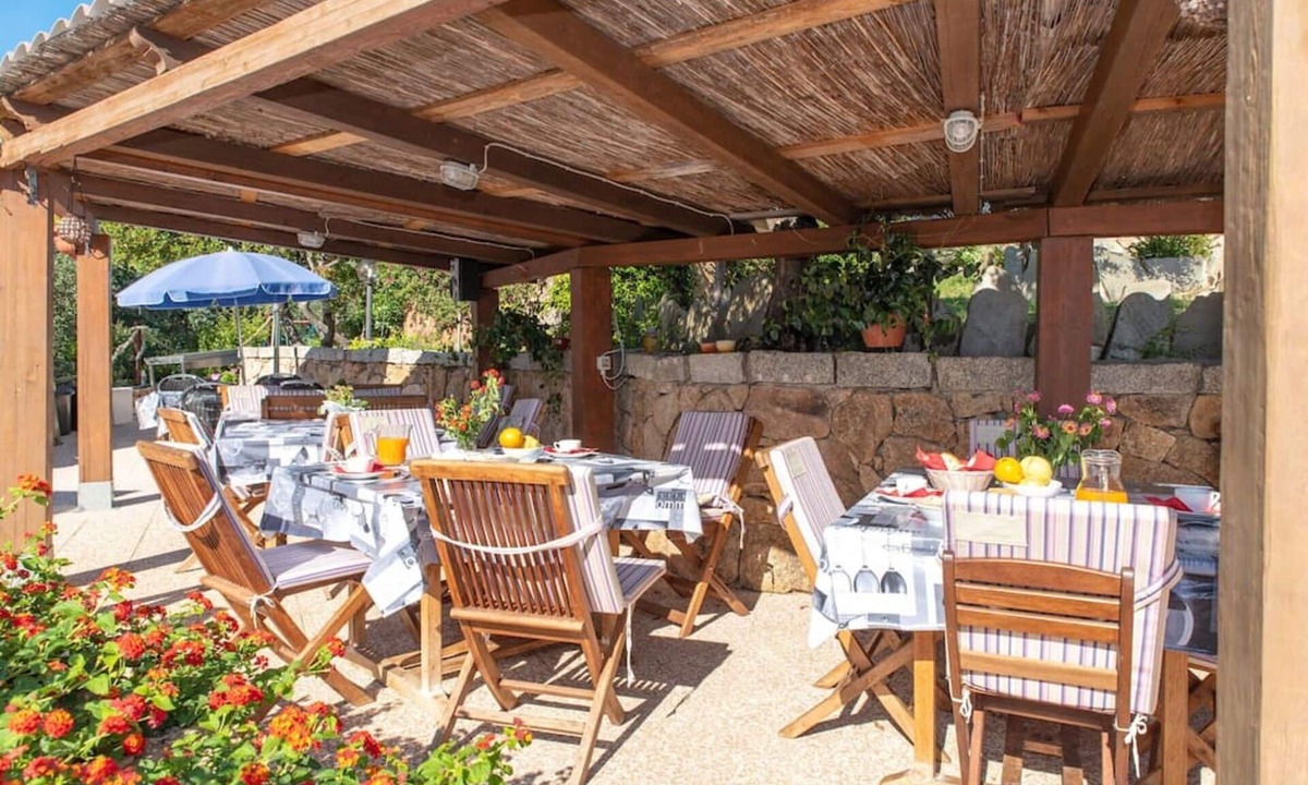 Telti Apartment | Lovely apartment for 6 guests with WIFI, pool, TV, patio and pets allowed