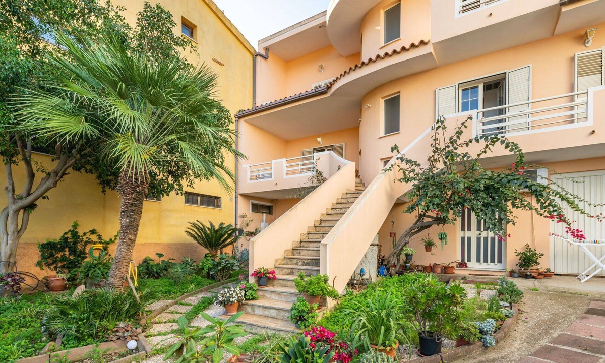Muravera Apartment | Lovely apartment for 6 people with A/C, TV and balcony