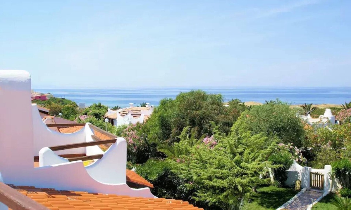 La Ciaccia House | Mediterranean vacation homes by the sea in a quiet location, with garden & barbecue