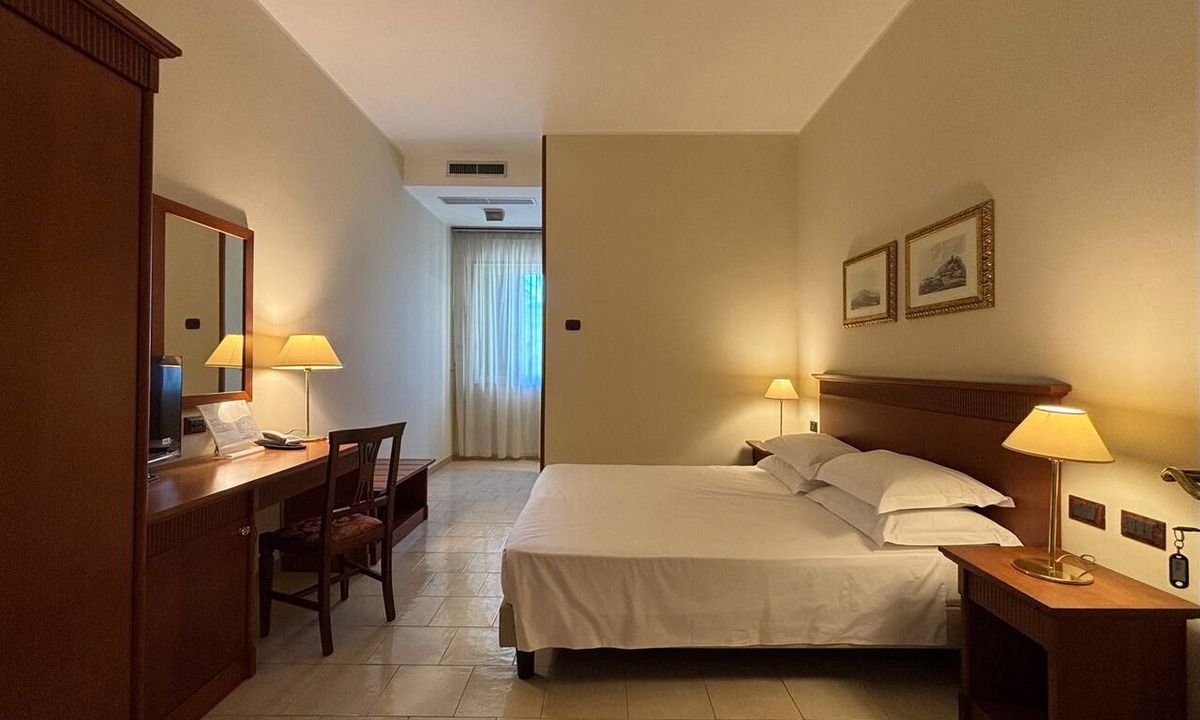 Marigliano Hotel | Naples Park Hotel