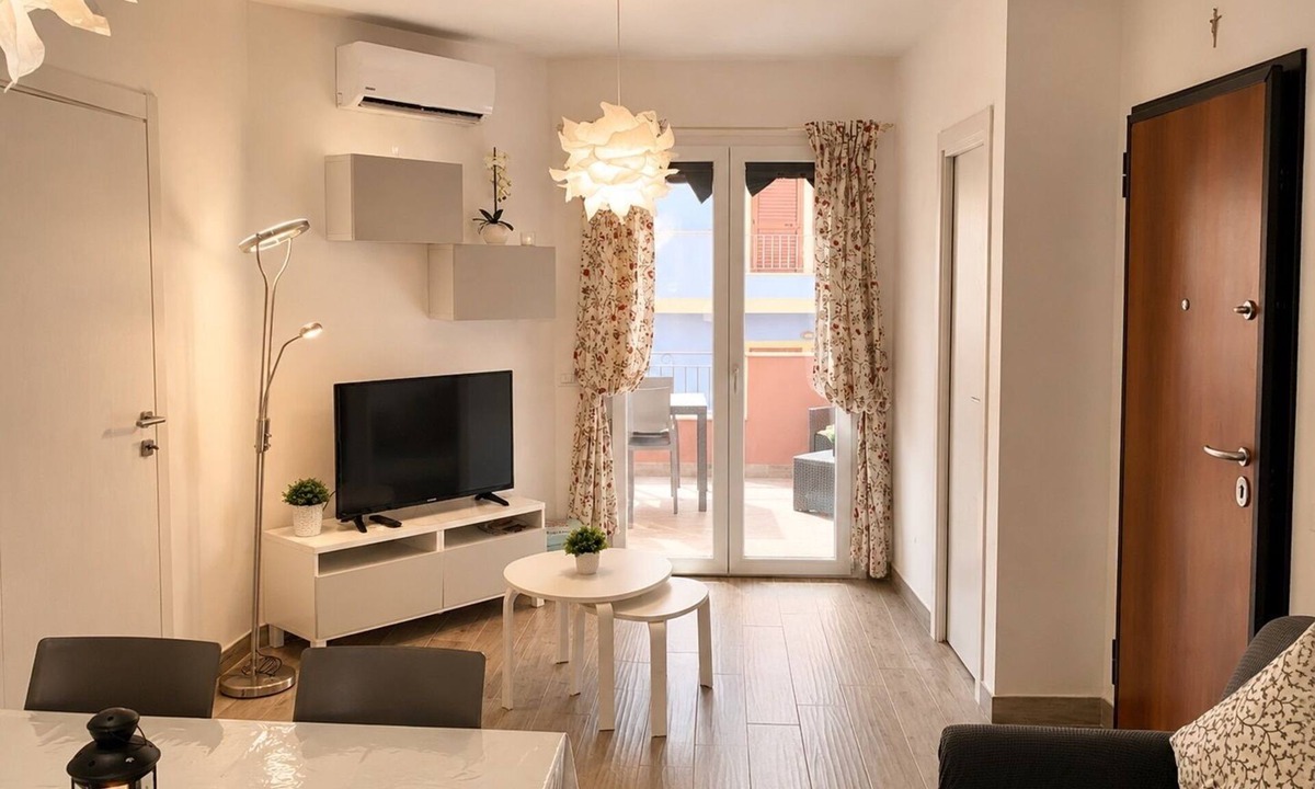La Ciaccia Apartment | New Construction, beautiful 2 bed apartment facing the sea, Wi-fi ,Aircon