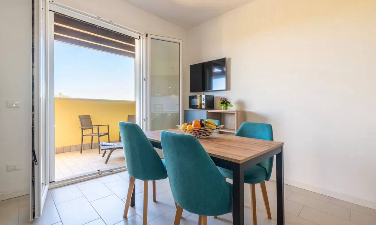 Pirotto Li Frati Apartment | New holiday home with sea view terrace