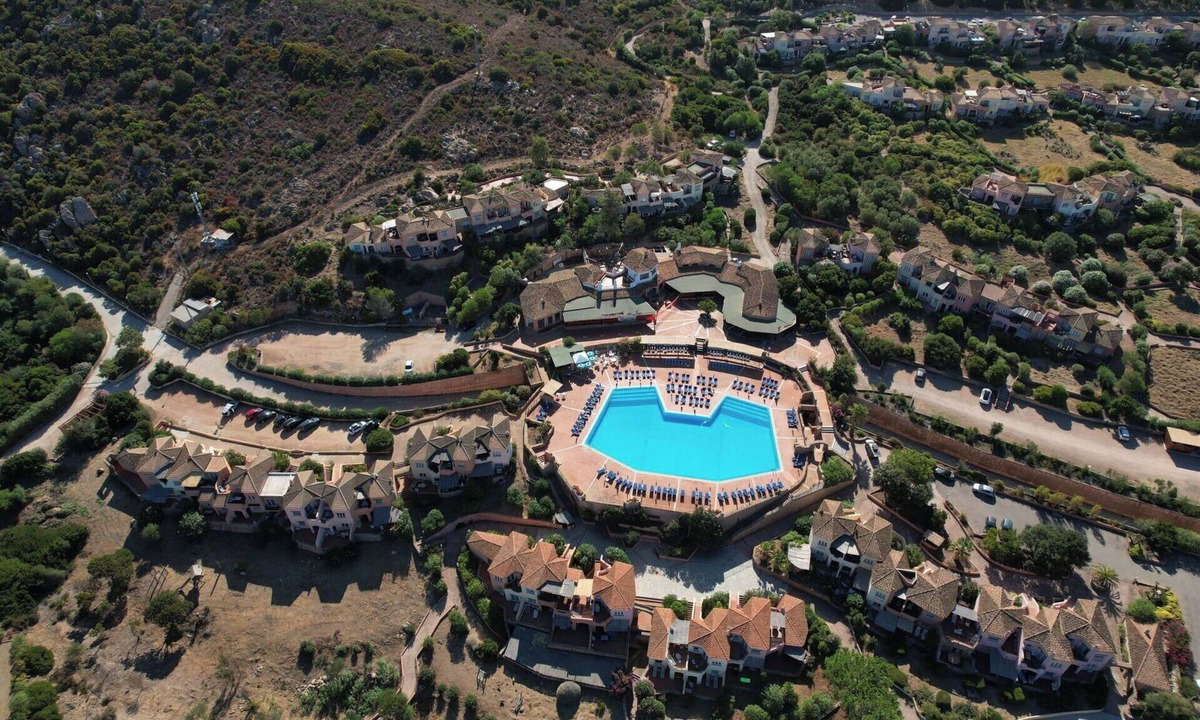 Canneddi Apartment | Nice apartment for 4 guests with A/C, pool, TV, patio and panoramic view