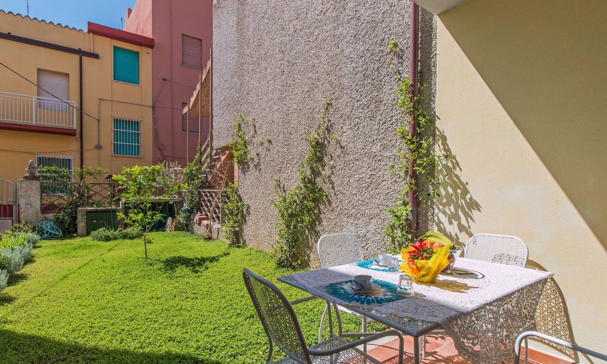 La Caletta Apartment | Nice apartment for 4 guests with WIFI, TV and terrace