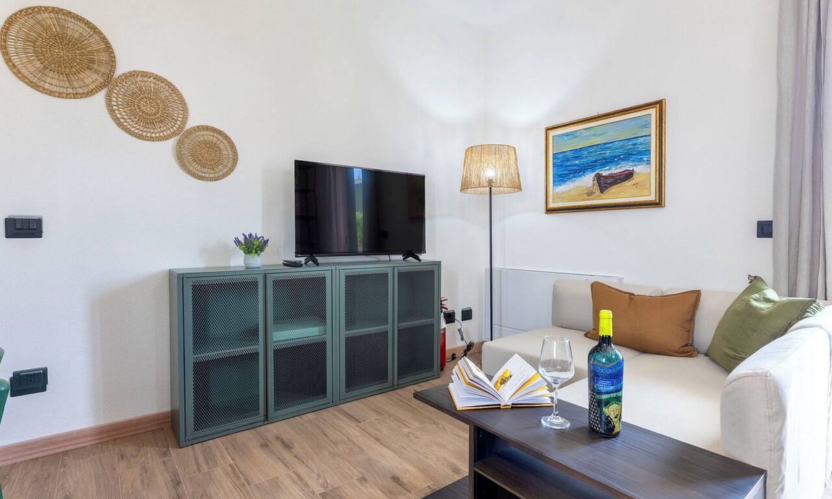 Sorso Apartment | Nice apartment for 4 people with A/C, WIFI, TV, balcony and pets allowed