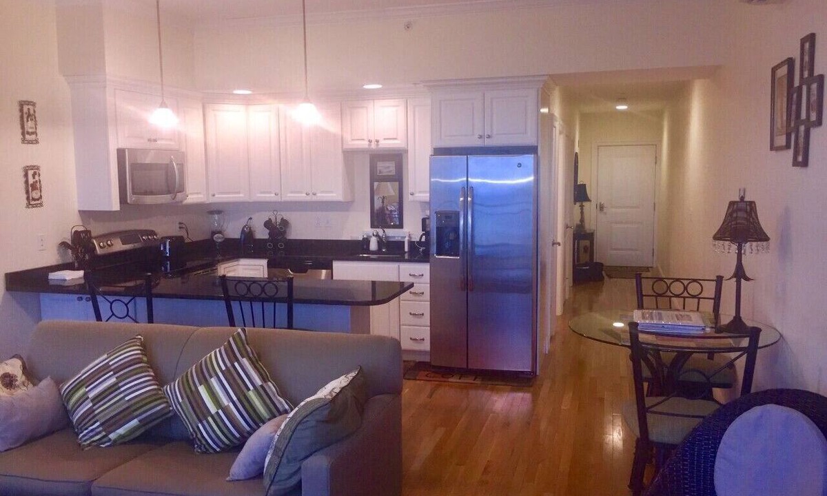 Hampton Condo | Oceanfront Condo with Private Sunrise Deck