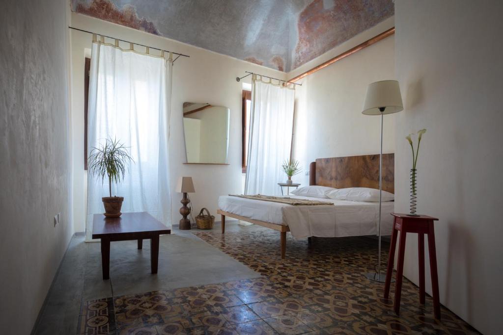 Sorso Bed & Breakfast | Piazza San Pantaleo