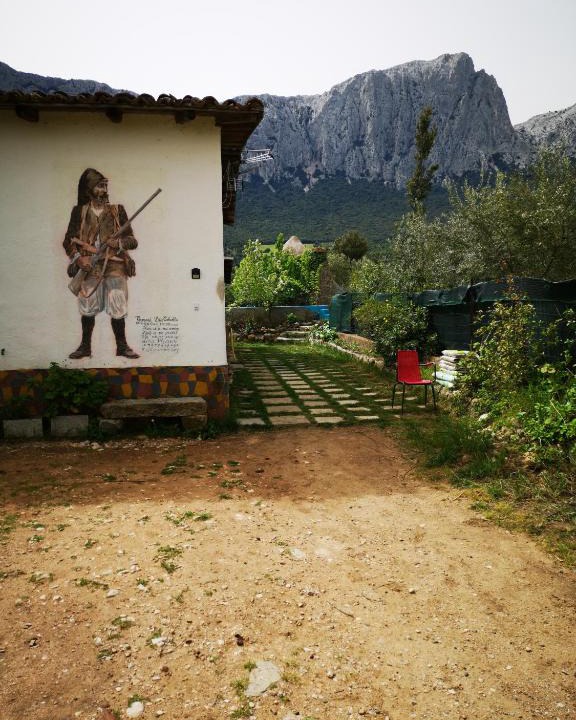 Oliena House | Pinnettu sardo casa di campagna in ecosistema ,Leggere attentamente Prima di prenotare,stanza matrimoniale e stanza condivisa senza finestra