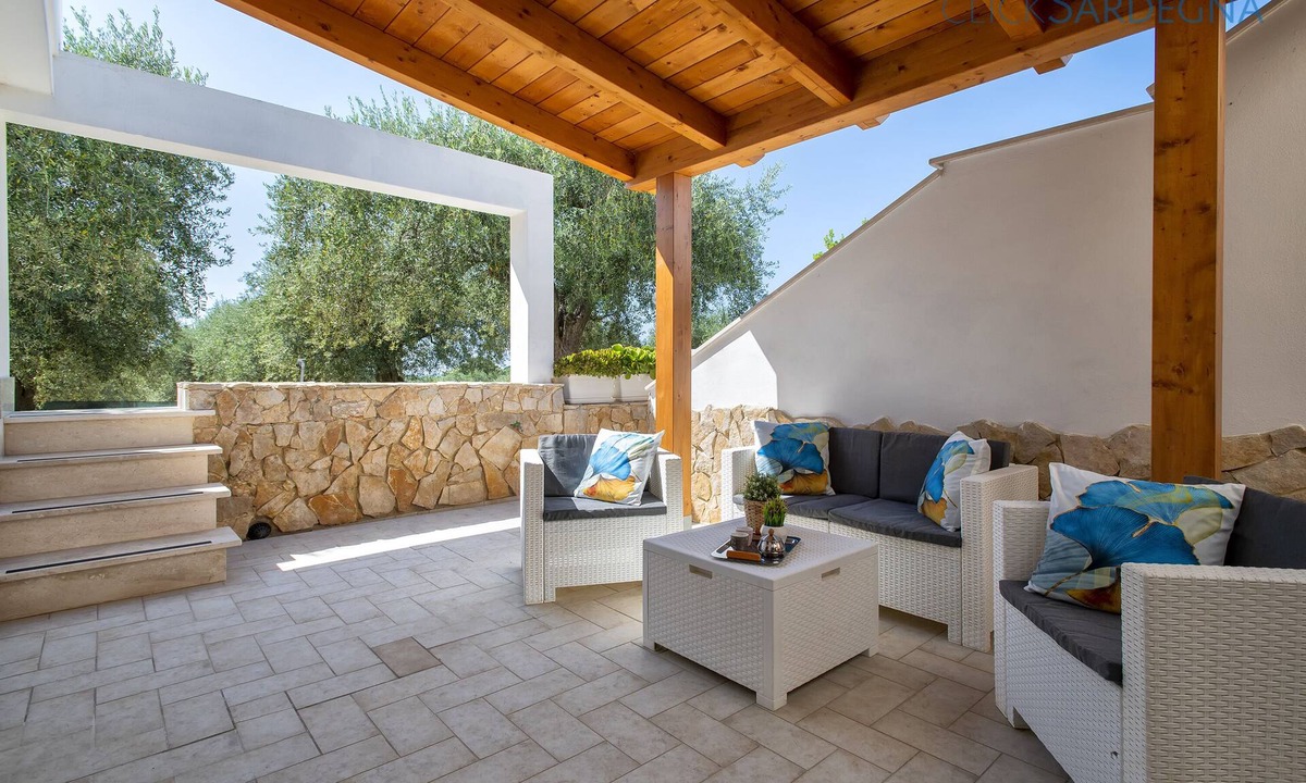 Alghero Apartment | Pollina House on Brionis estate with large veranda