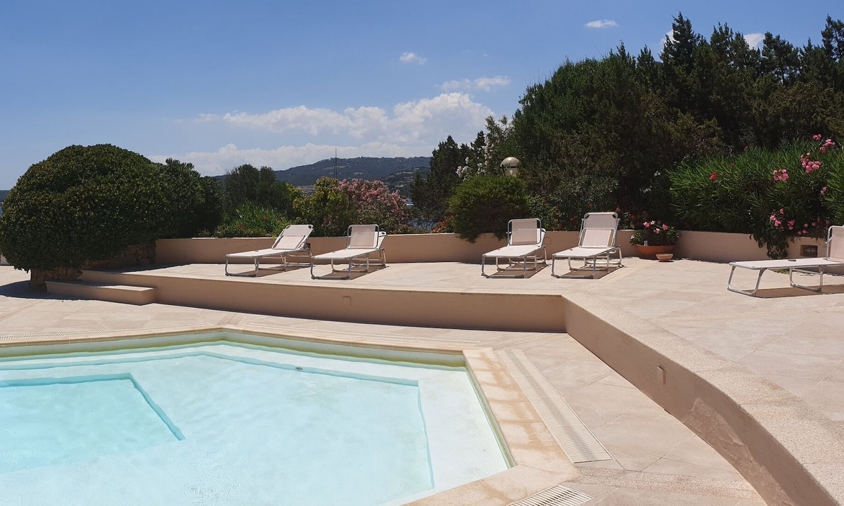 Porto Cervo House | Porto Cervo, Costa Smeralda, three-room apartment in Cala Romantica, garden, wi-fi pool