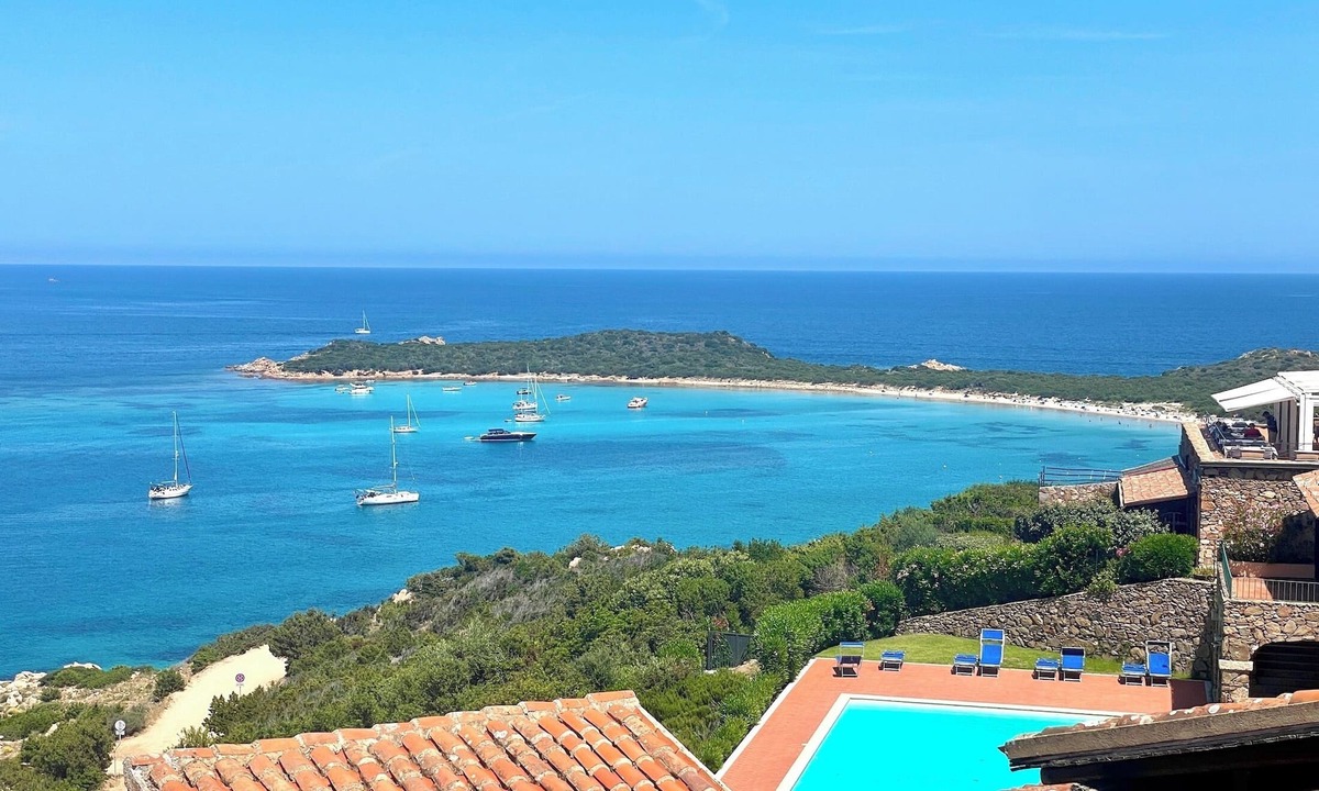 Capo Coda Cavallo Apartment | Punta Est - Bilo RUBINO Enchanting Sea View