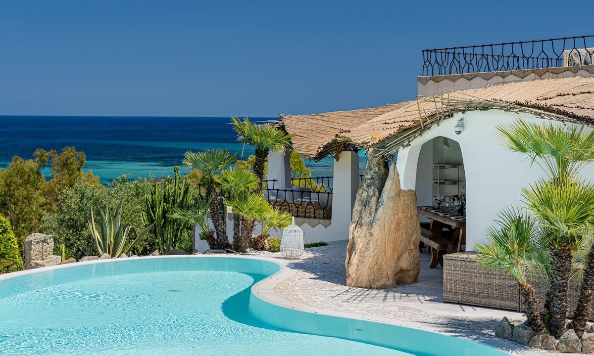 Luddui Villa | Reina de Tavolara: luxury villa in San Teodoro with private pool near the beach