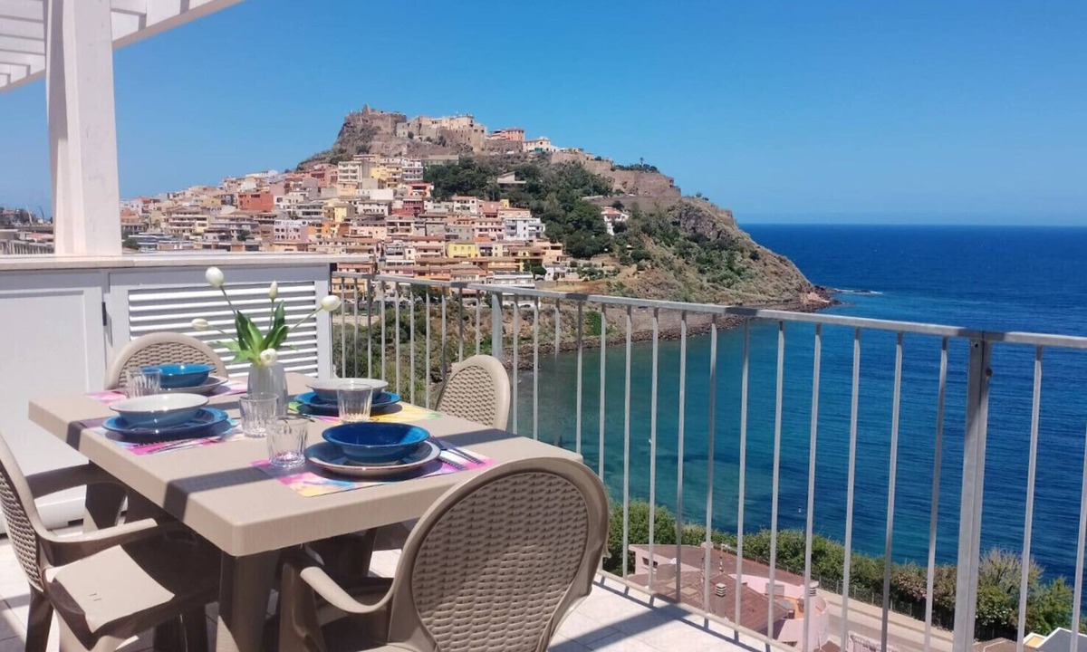 Castelsardo Historic Centre Apartment | RentalsModern Castelsardo - View to the Sea Apartme