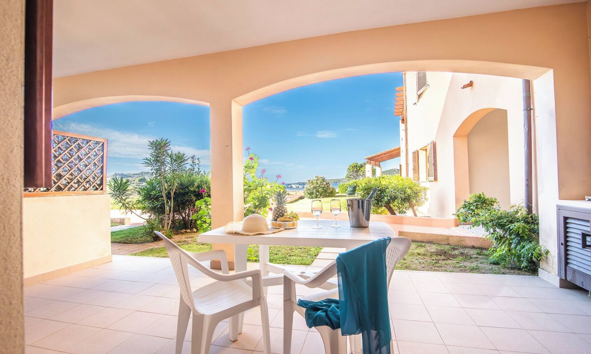 Porto Pozzo Apartment | Residence I Mirti n. 11, Porto Pozzo, Italy