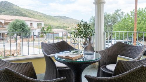 Schifoni House | Residenza San Pietro - Budoni Sweet Home
