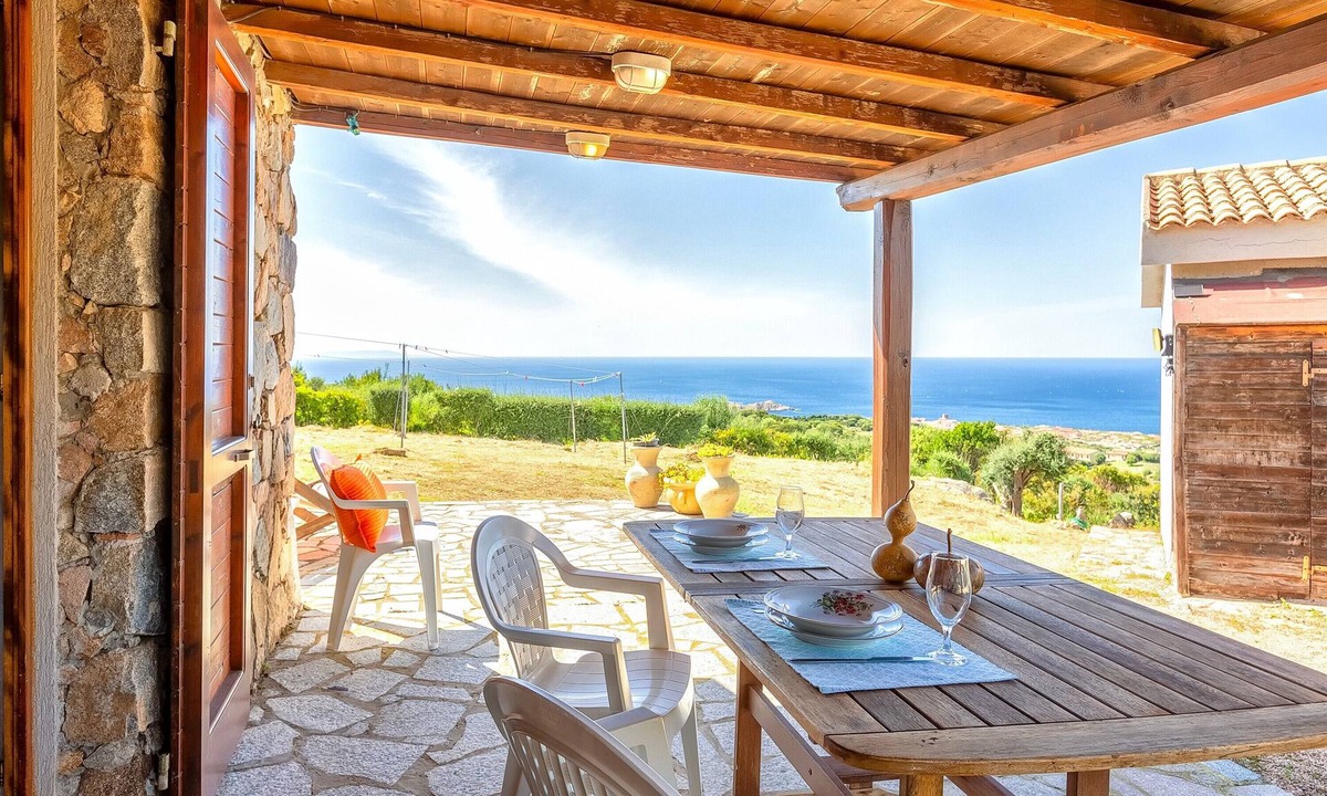 Paduledda Apartment | 'Rustico' Apartment with Sea View, Private Terrace and Air Conditioning