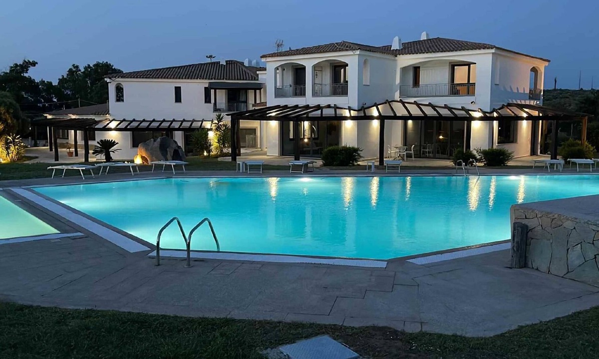 Santa Teresa di Gallura Apartment | smeraldina 10 - Two Bedroom Apartment, Sleeps 6