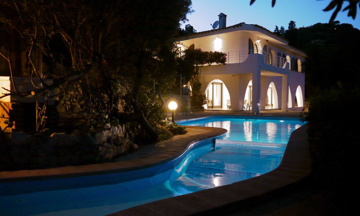 Torre delle Stelle Villa | Stylish Villa with large swimming pool, great sea views, fully airconditioned