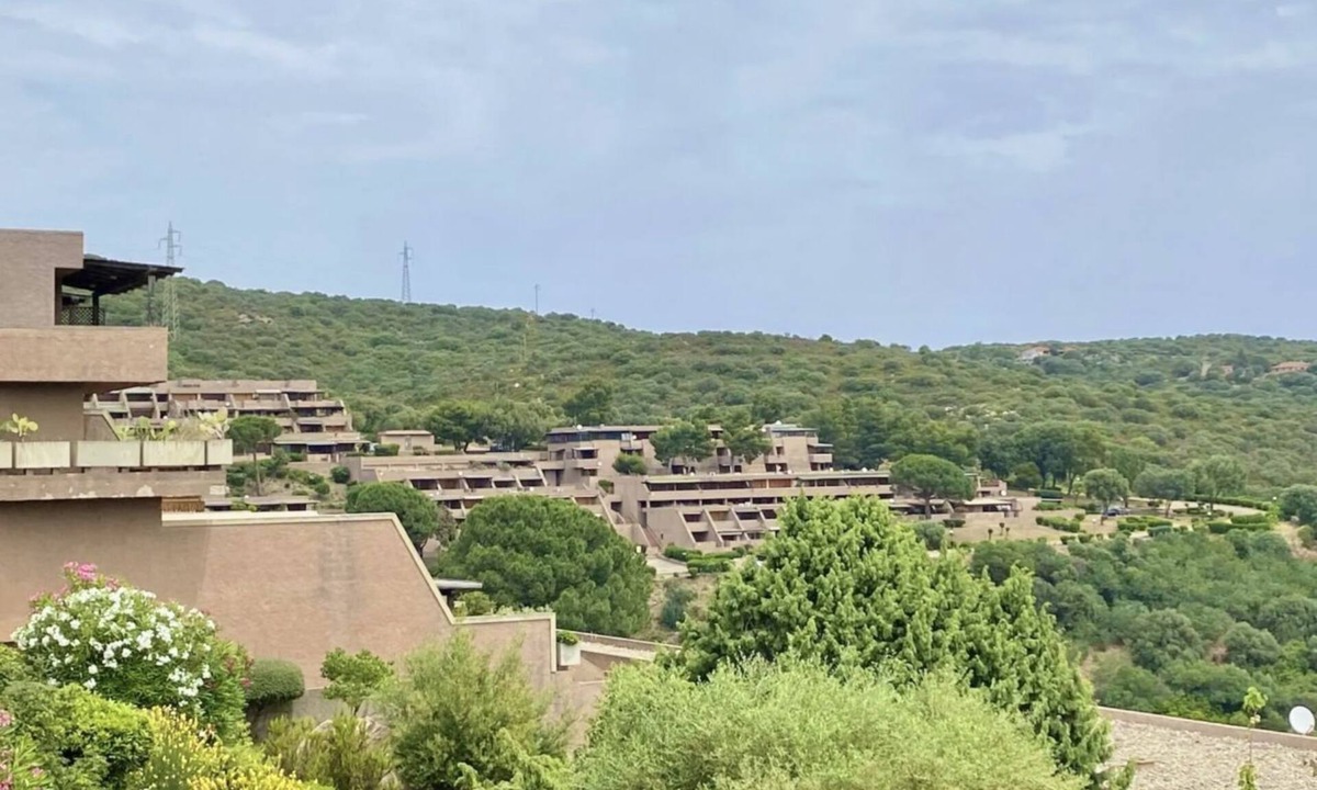 Cugnana Verde Apartment | Superior three-room apartment with 6 beds (50 m2): living-dining room with 2 separate sofa beds, double bedroom and bedroom with 2 bunk bedsThe apartments have spaceoutside (balcony if on the first floor and terrace if on the ground floor) with table and