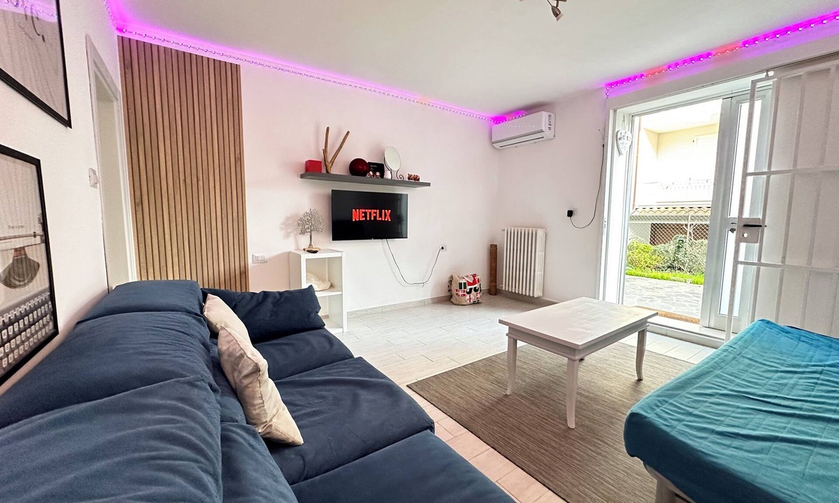 Marebello Apartment | The Best Place in Rimini-Sea 200m-Restaurants-Peace-Markets In Walkingmoveonfoot