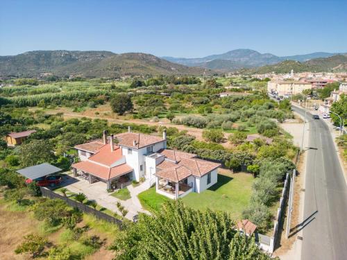 Arbatax House | The White Villa