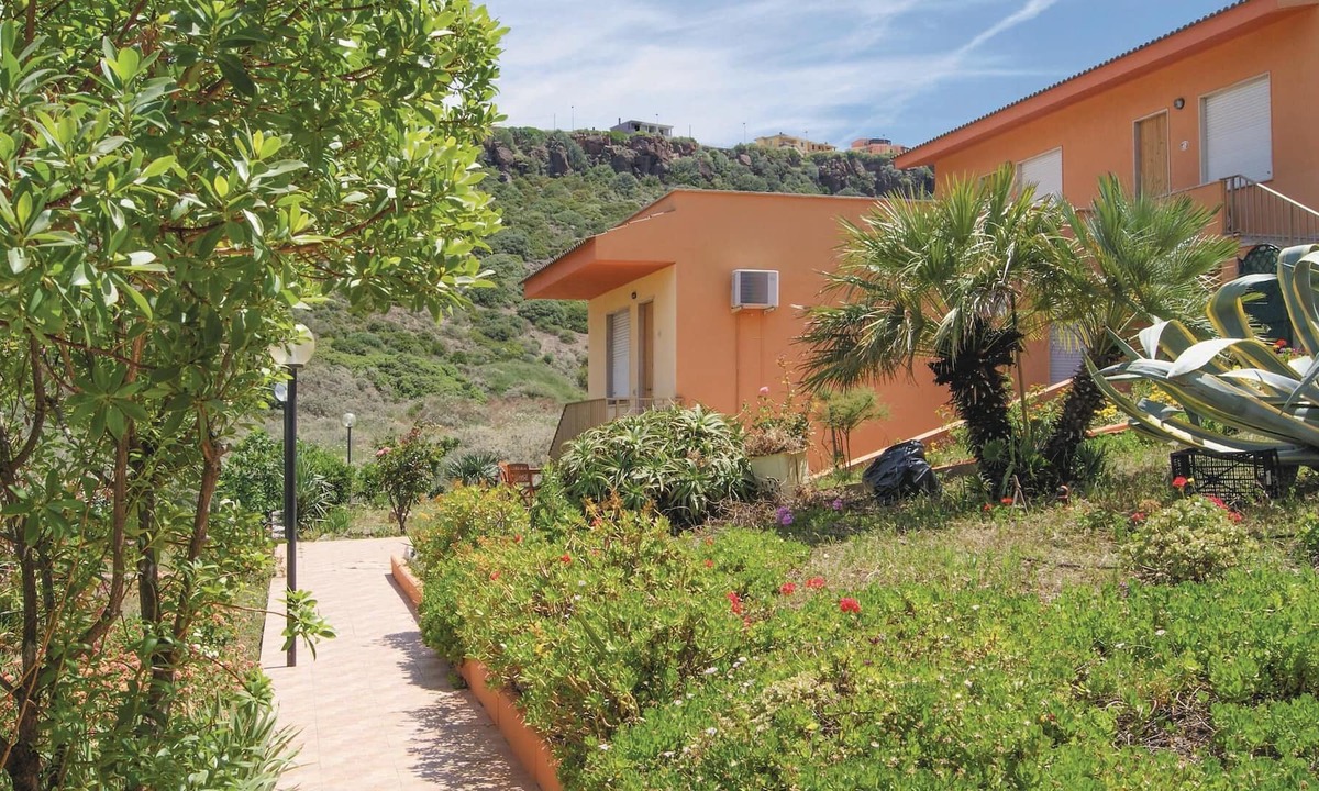 Castelsardo Apartment | This apartment is located in a residential complex in front of the tourist port of Castelsardo, in S