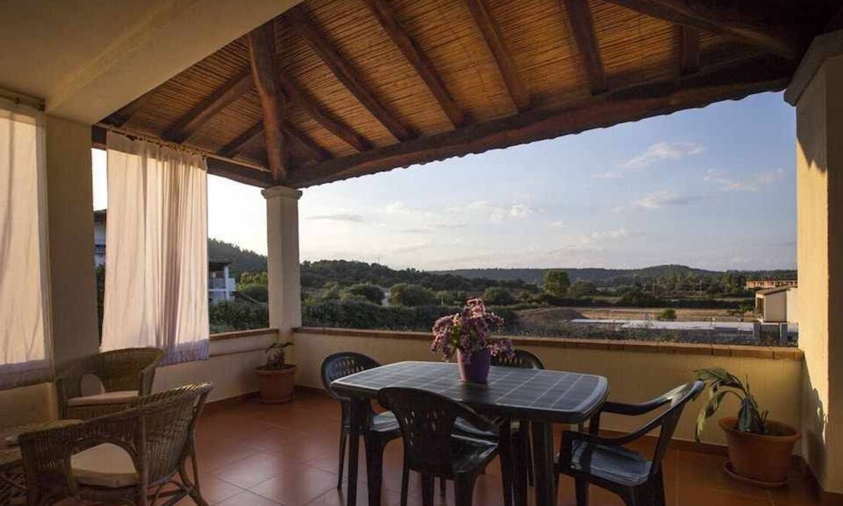Torre di Bari Apartment | Torre di Barì Four-room apartment 8 on the beach Extra Large