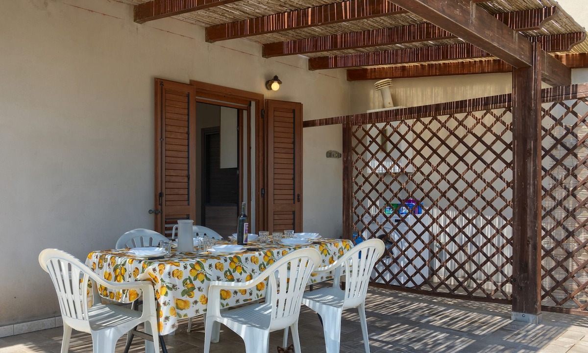 Sant'Anna Arresi House | Vacation Home 'Villa Adriana 2' with Garden, Private Terrace & Wi-Fi