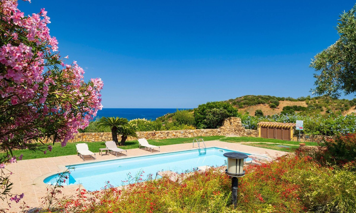 Tertenia Villa | Villa 'Azzurra' with Sea View, Wi-Fi and Air Conditioning