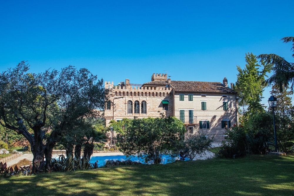 Rapagnano Hotel | Villa de Castelletta