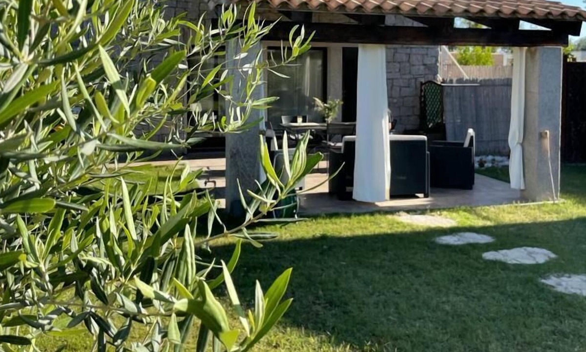 Cala Sinzias Villa | Villa Del Moro, Calasinzias - FREE WIFI - 300mt from the beach!
