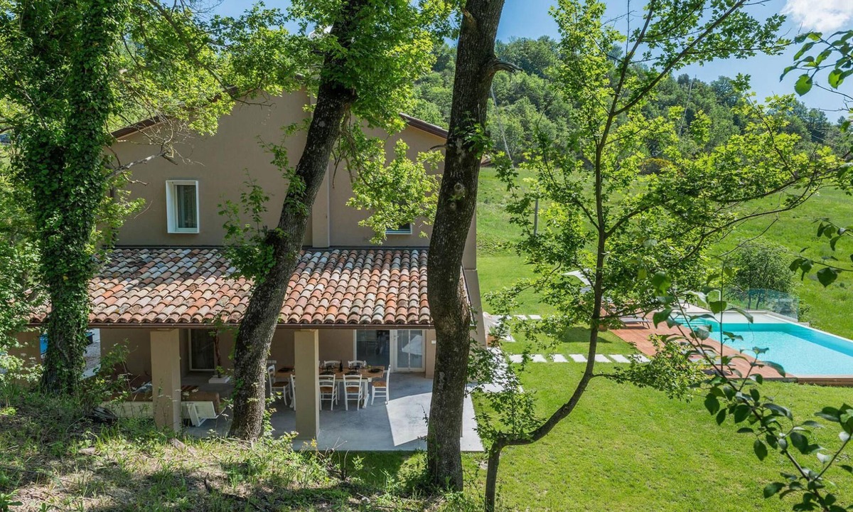 Fermignano Villa | Villa Gea - Private villa, 5 bedrooms, infinity pool, A/C, wifi, pets, Marche
