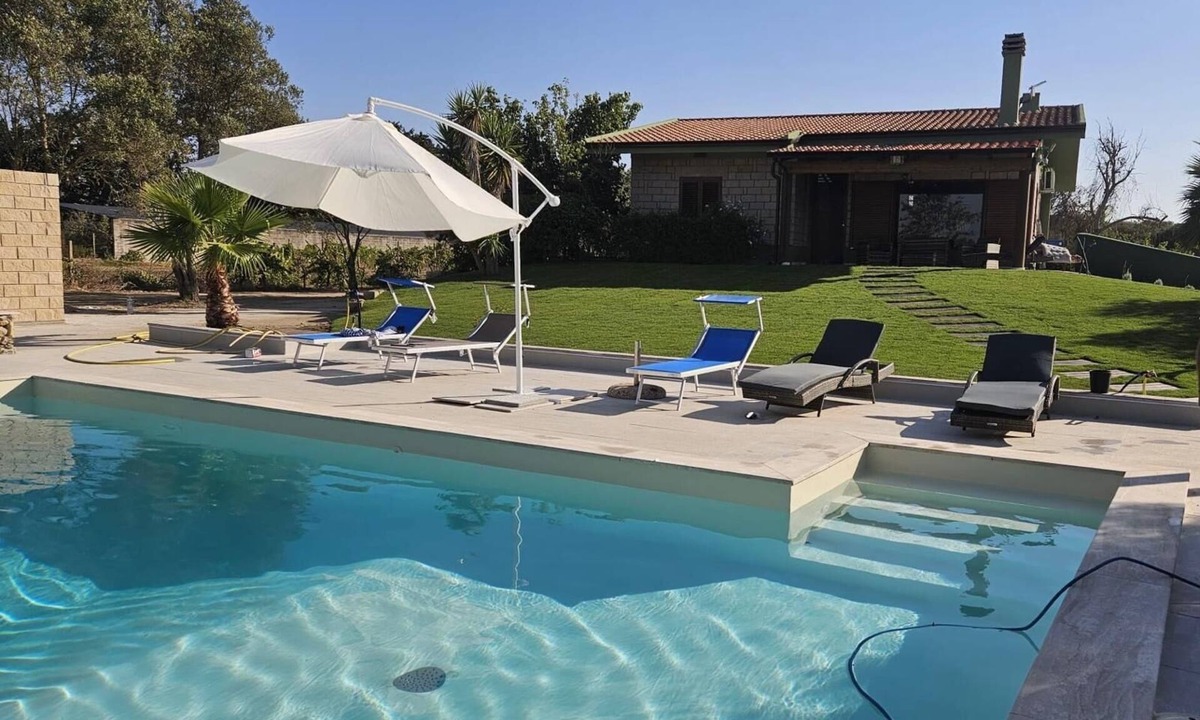 Oristano Villa | Villa in Sardinia with private swimmingpool for 12 people