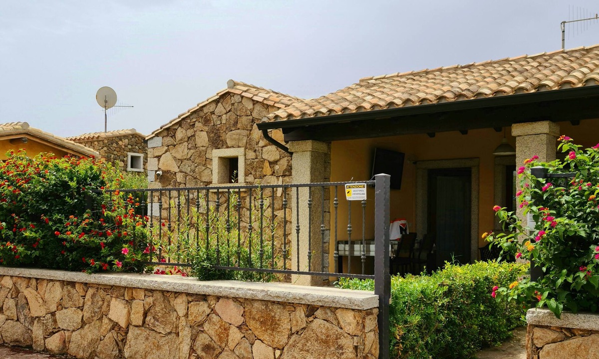 Cala Sinzias Villa | Villa Mathias 600 meters from the beach of Cala Sinzias for 8 people
