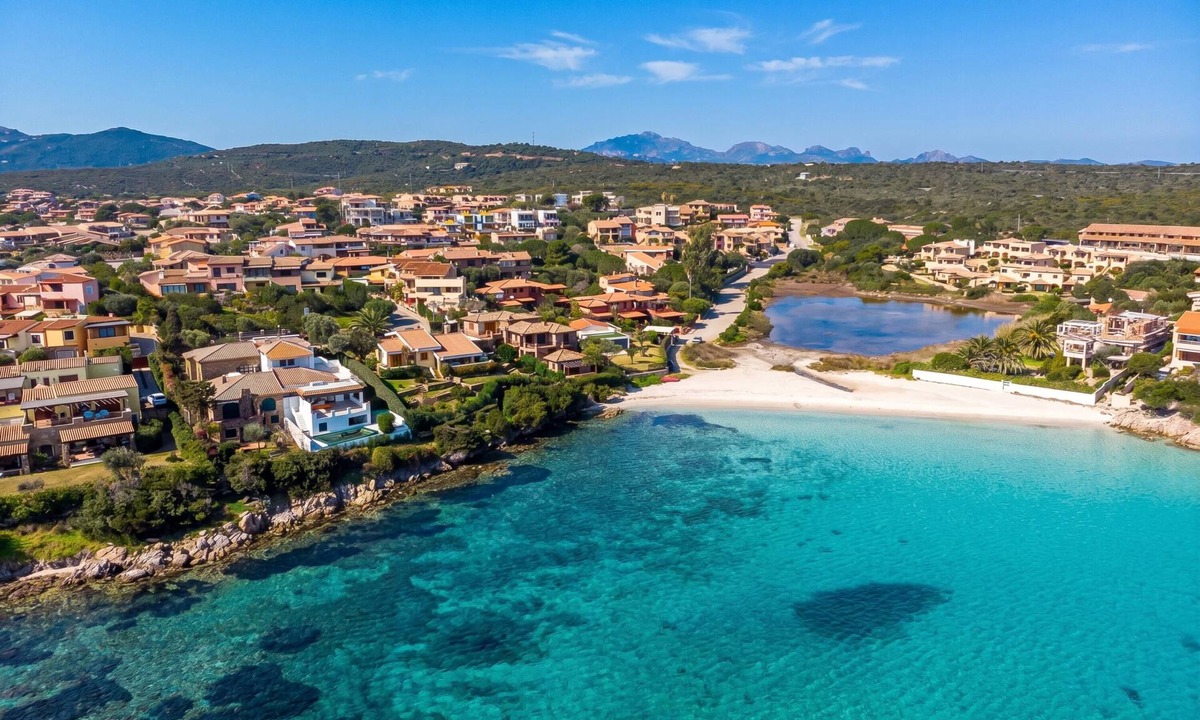 Baia Caddinas Villa | Villa Oleandri 50m From Seashore, Golfo Aranci, Italy