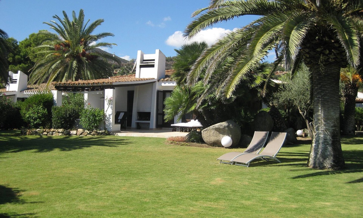 Costa Rei Villa | Villa 'Quattro' with Sea View, Wi-Fi, and Air Conditioning