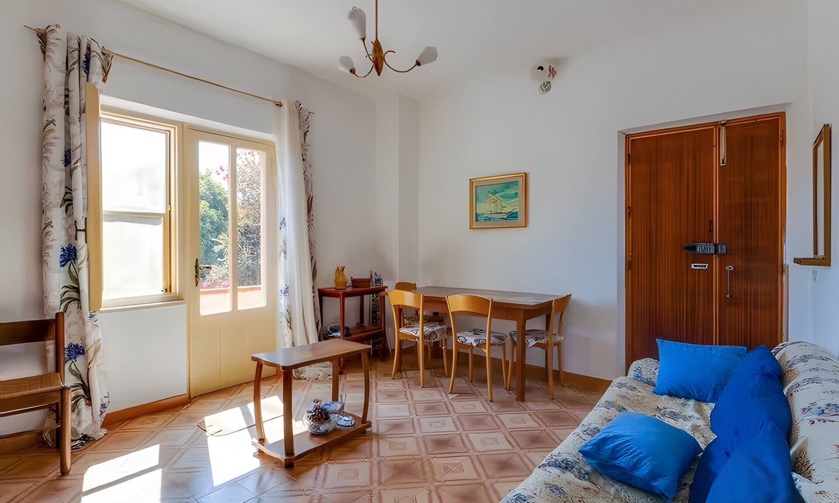 Capo Mannu House | Villa Sa Mora: Holiday Home with Sea View, Garden, and Air Conditioning