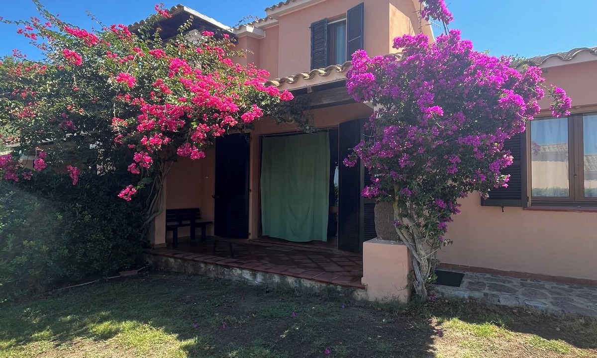 Calasetta Villa | Villa Smeraldo, 450 metres from Le Saline Beach