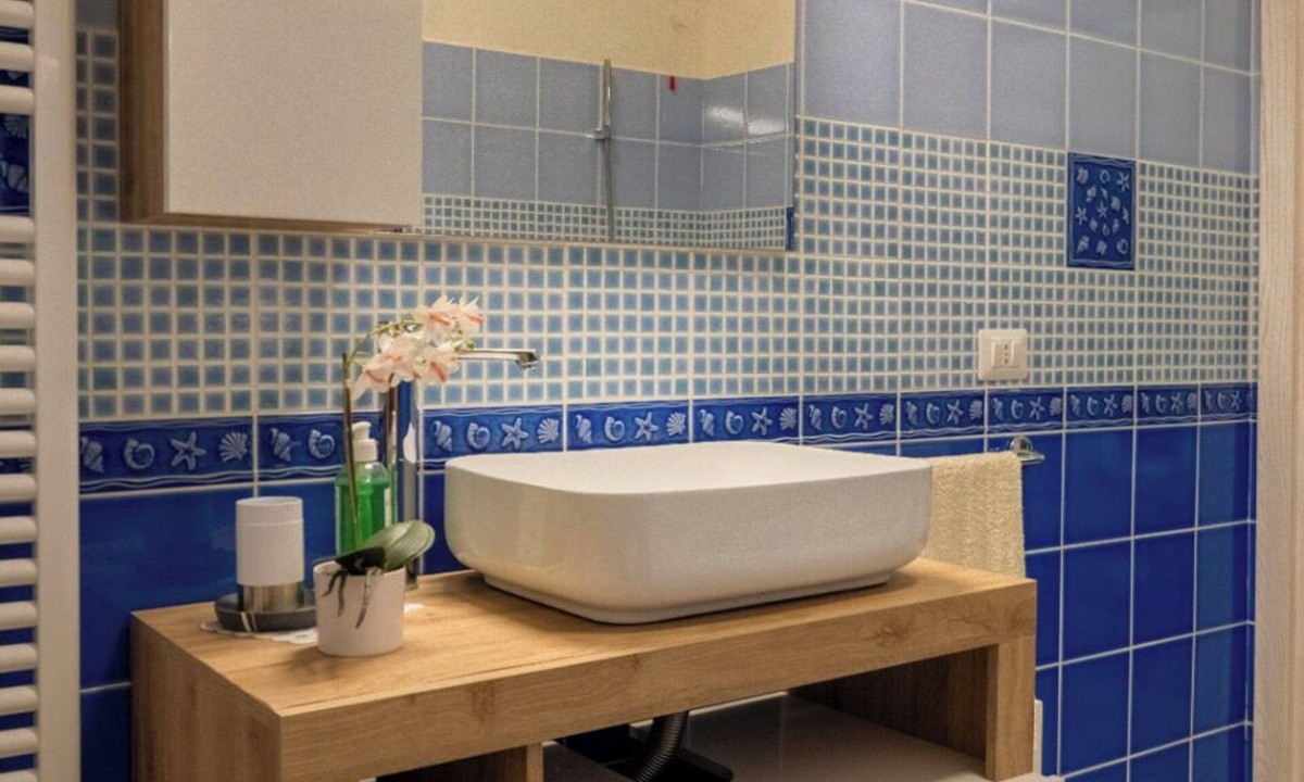 Ilbono Villa | Villa S’Olioni ❤️: Jacuzzi, Panoramic Terrace & the Sea Just 10 Minutes Away