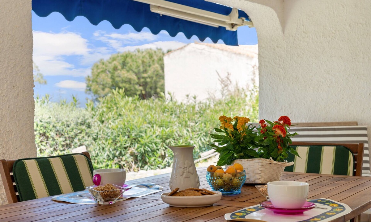 Torre delle Stelle Villa | Villa 'Viola' with Sea View, Pool, Garden, Terrace & Wi-Fi