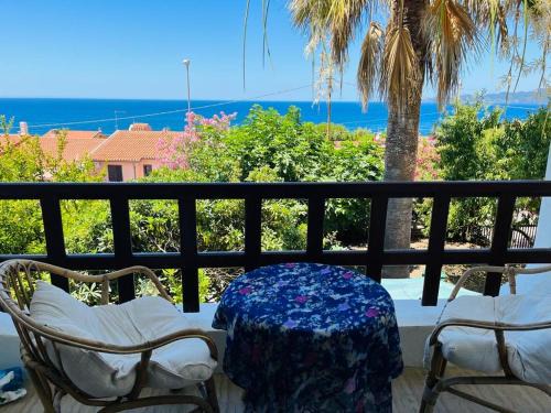 Porto Alabe Apartment | Villa with beautiful Private Garden & Breathtaking Sea View