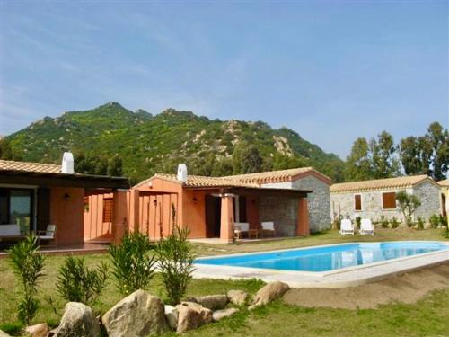 Sant'Elmo Apartment | Villas with shared pool in Costa Rei just 500 meters from the sea