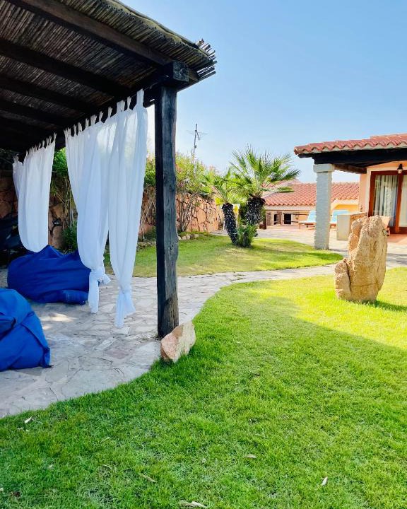 Porto Taverna House | Villetta con giardino a due passi dal Mare - 6 posti letto - Porto Taverna