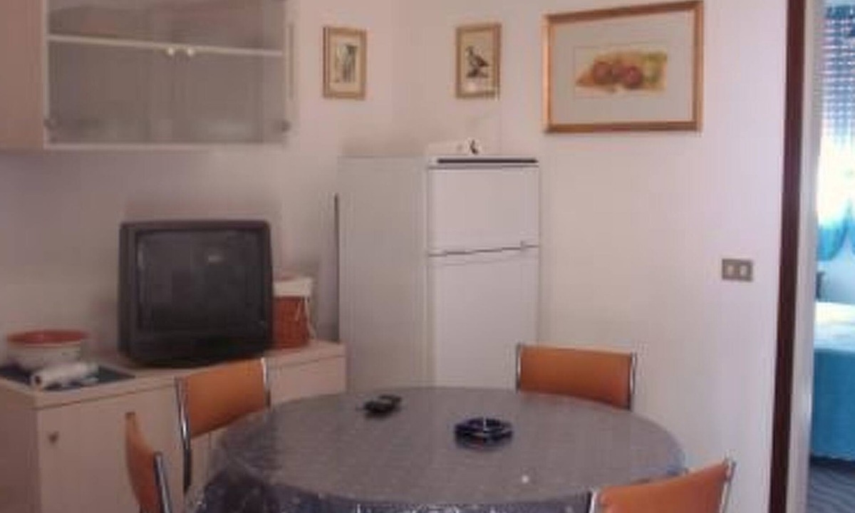 Torrette Apartment | Wohnung 'Mare Blu 3' in Strandnähe by Interhome
