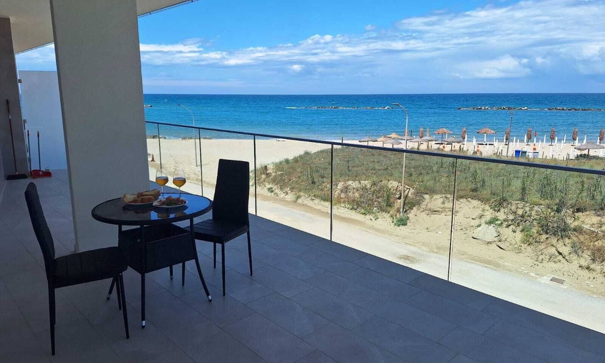 Lido di Campomarino Apartment | WoW Sea view 2-bedroom in lovely Campomarino Lido at the beach!