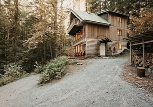 103 m² Cabin ∙ 3 bedrooms ∙ 6 guests in Glacier
