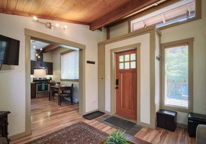 A slice of paradise with Hot Tub - Pet Friendly in Port Renfrew