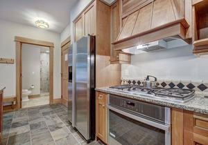 Luxurious 1 BR in River Run Village with Ski in ski out, Kids Ski Free, No cleaning fees by RedAwning in Dillon