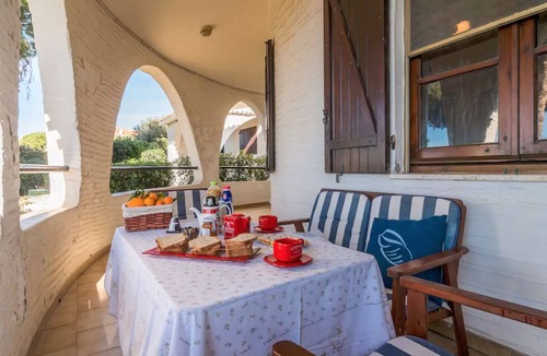 Sarroch Apartment | 12 STEPS TO THE BEACH: Villa Porto Columbu